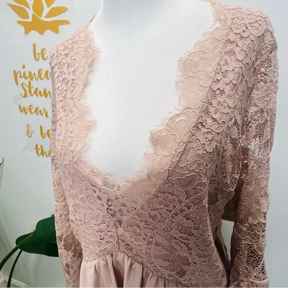 TOBI Blush Pink Nude Lace Scallop Plunge Chiffon Mini Dress Bell Sleeve … - Picture 5 of 16
